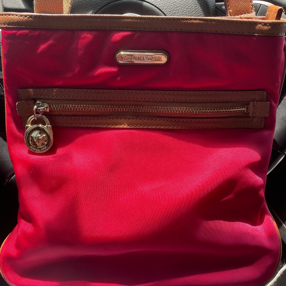 Micheal Kors Crossbody Purse